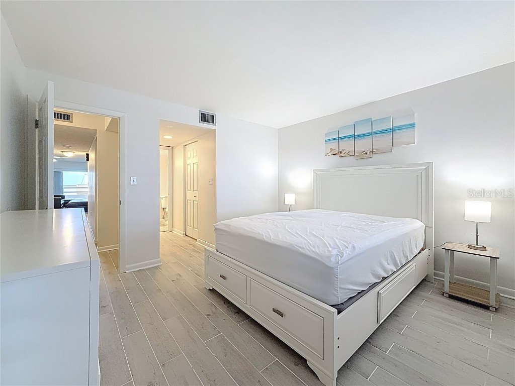 106 1st Street E #306 Saint Petersburg FL 33715 TB8431523 image9