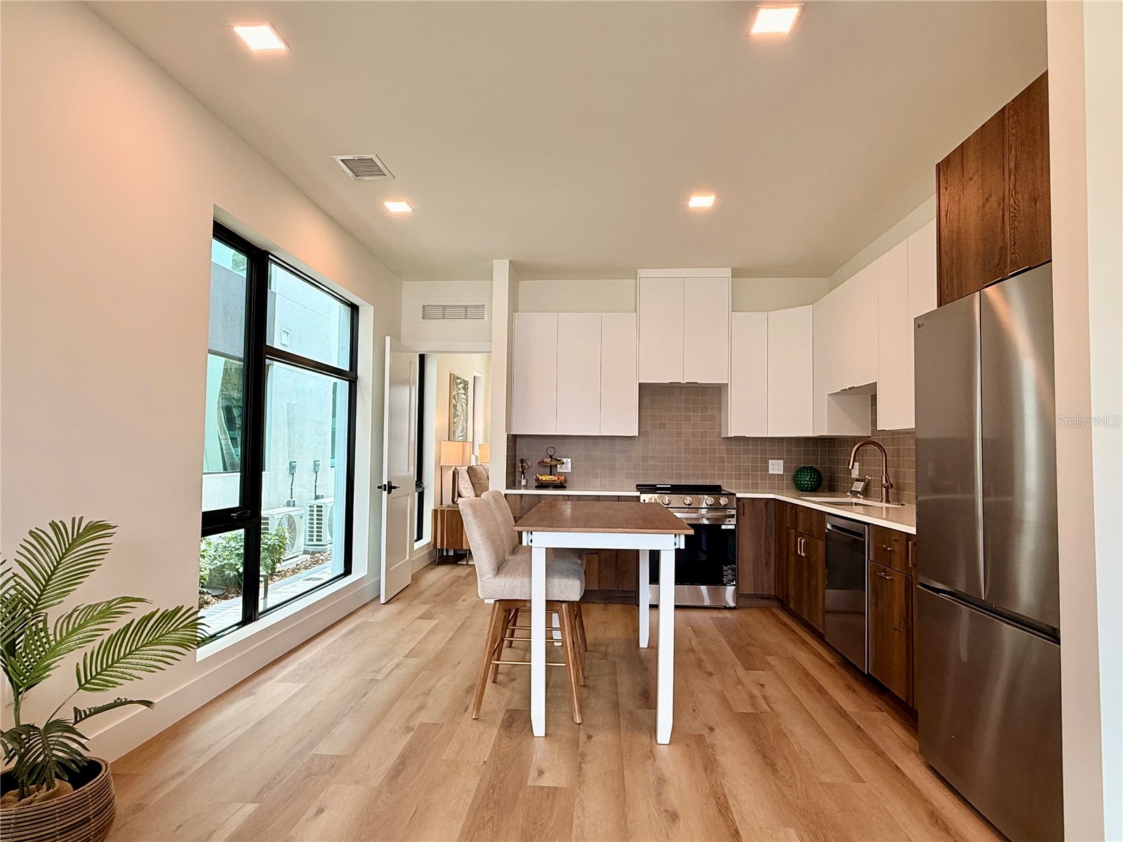 106 36th St N 1st Avenue N #3D Saint Petersburg FL 33713 TB8508360 image4