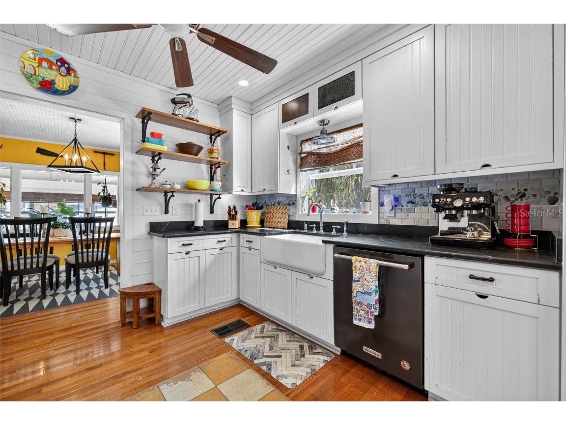 106 5th Avenue Saint Pete Beach FL 33706 TB8452417 image11