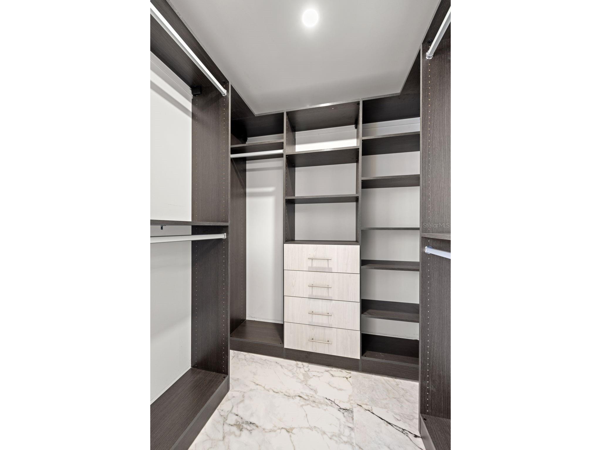 106 Alameda Court #240 Tampa FL 33609 TB8508914 image23