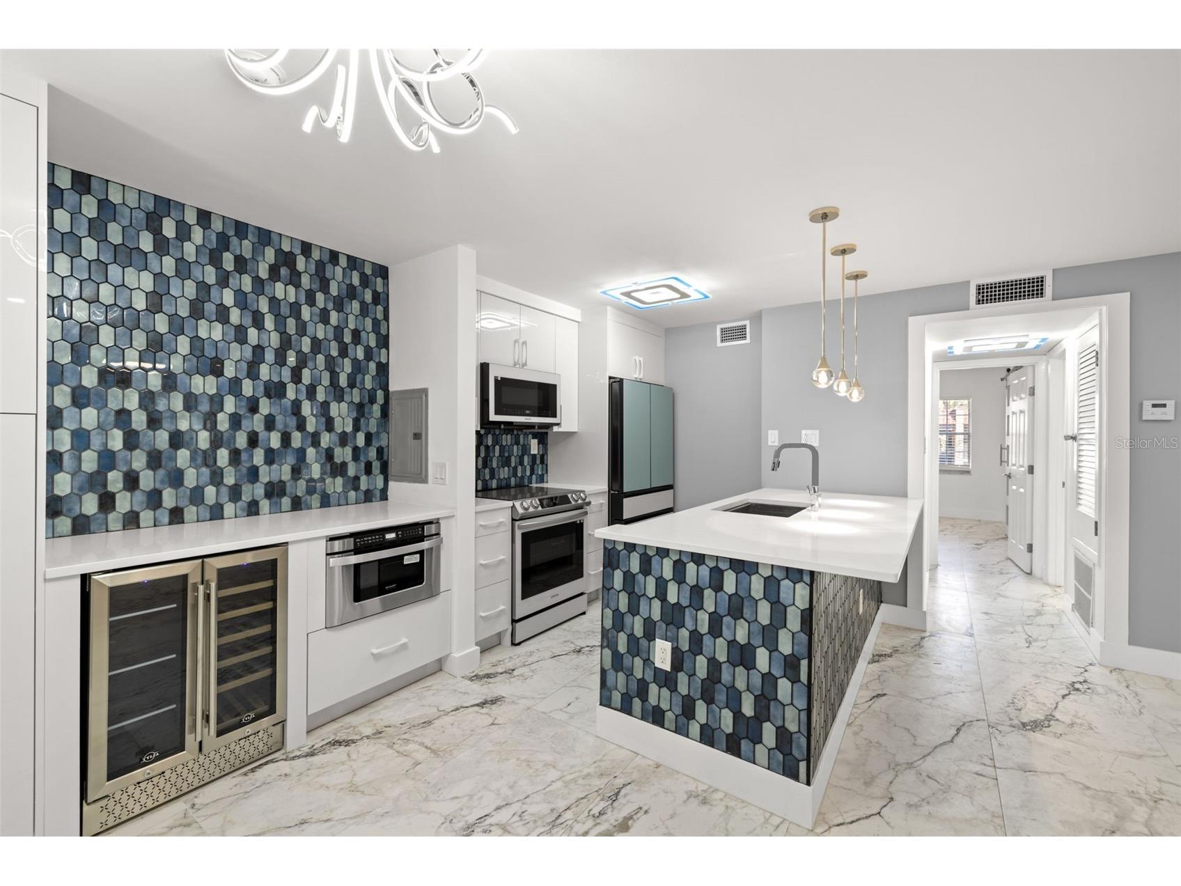 106 Alameda Court #240 Tampa FL 33609 TB8508914 image5
