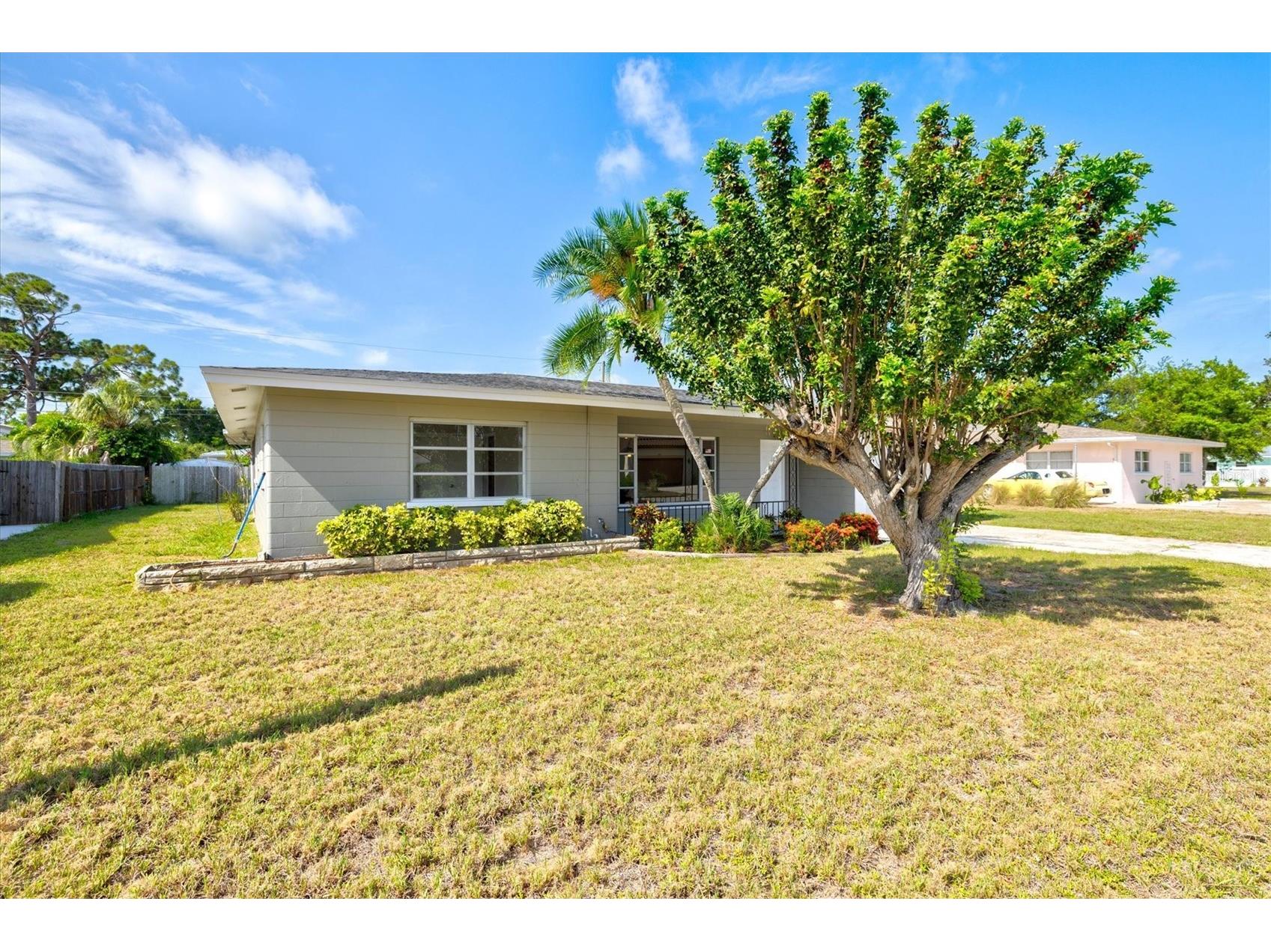 106 Aurora Street E Venice FL 34285 N6144784 image3