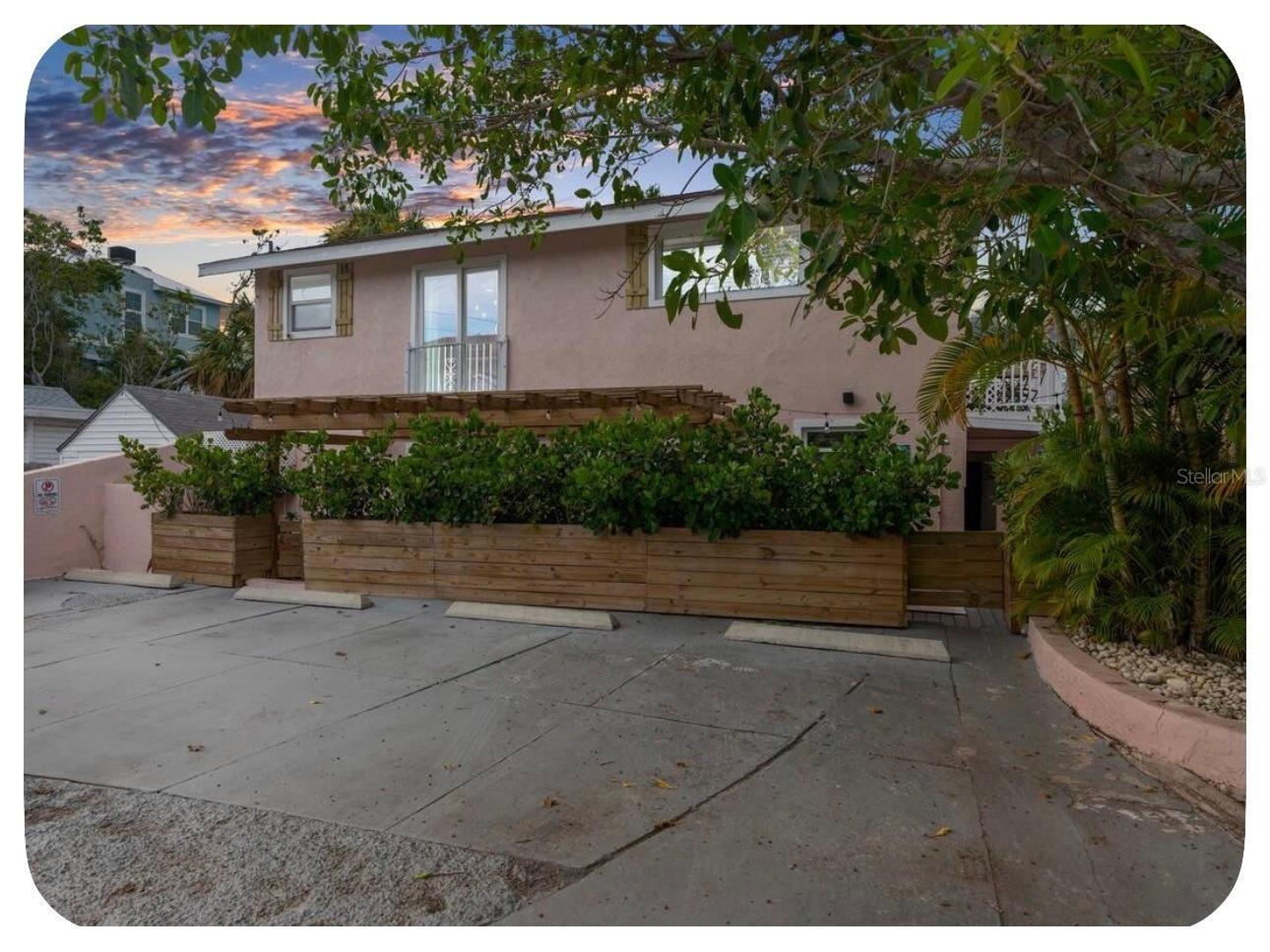 106 E Bay Drive Treasure Island FL 33706 TB8506601 image1