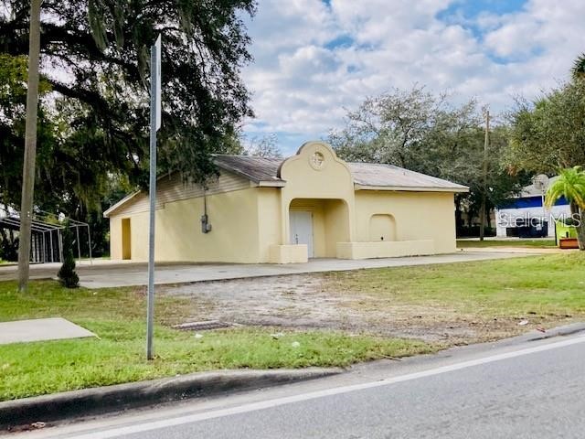 106 E Beresford Avenue Deland FL 32724 V4933464 image2