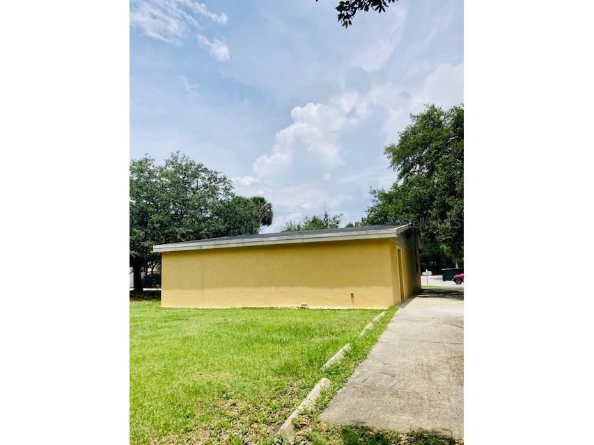 106 E Beresford Avenue Deland FL 32724 V4933464 image65