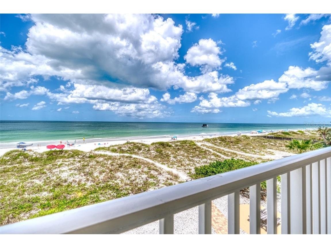 106 Gulf Boulevard #202 Indian Rocks Beach FL 33785 - GULF OF MEXICO U8195590 image1