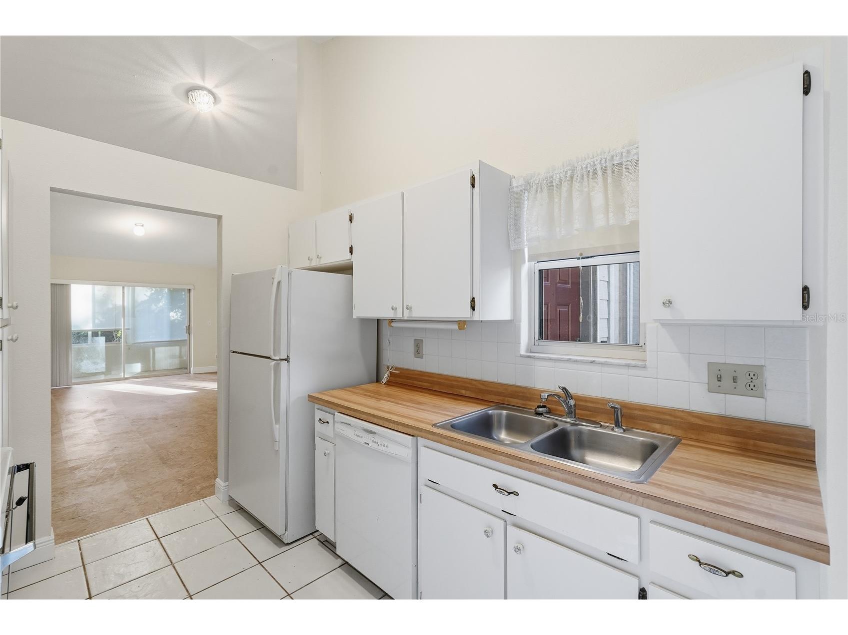 106 Hunter Court Palm Harbor FL 34684 TB8440649 image5