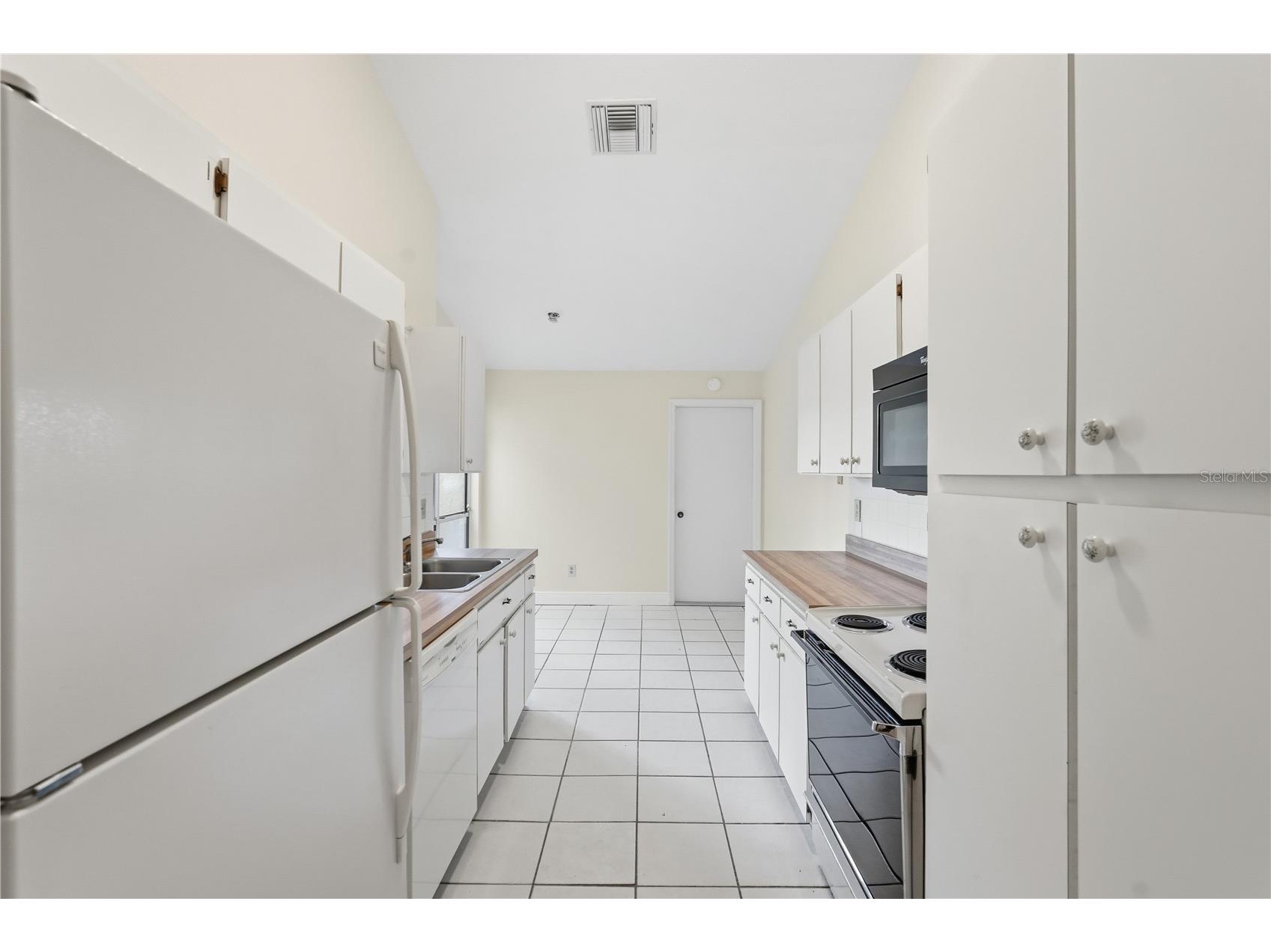 106 Hunter Court Palm Harbor FL 34684 TB8440649 image6