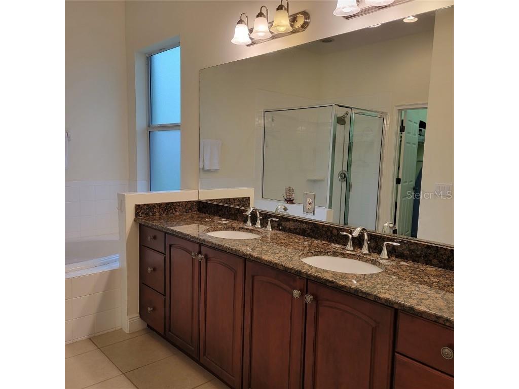 106 Lerida Court Nokomis FL 34275 A4657482 image14