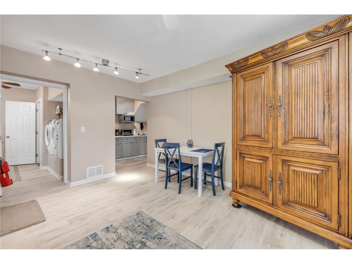 106 Live Oak Street New Smyrna Beach FL 32168 NS1086343 image8