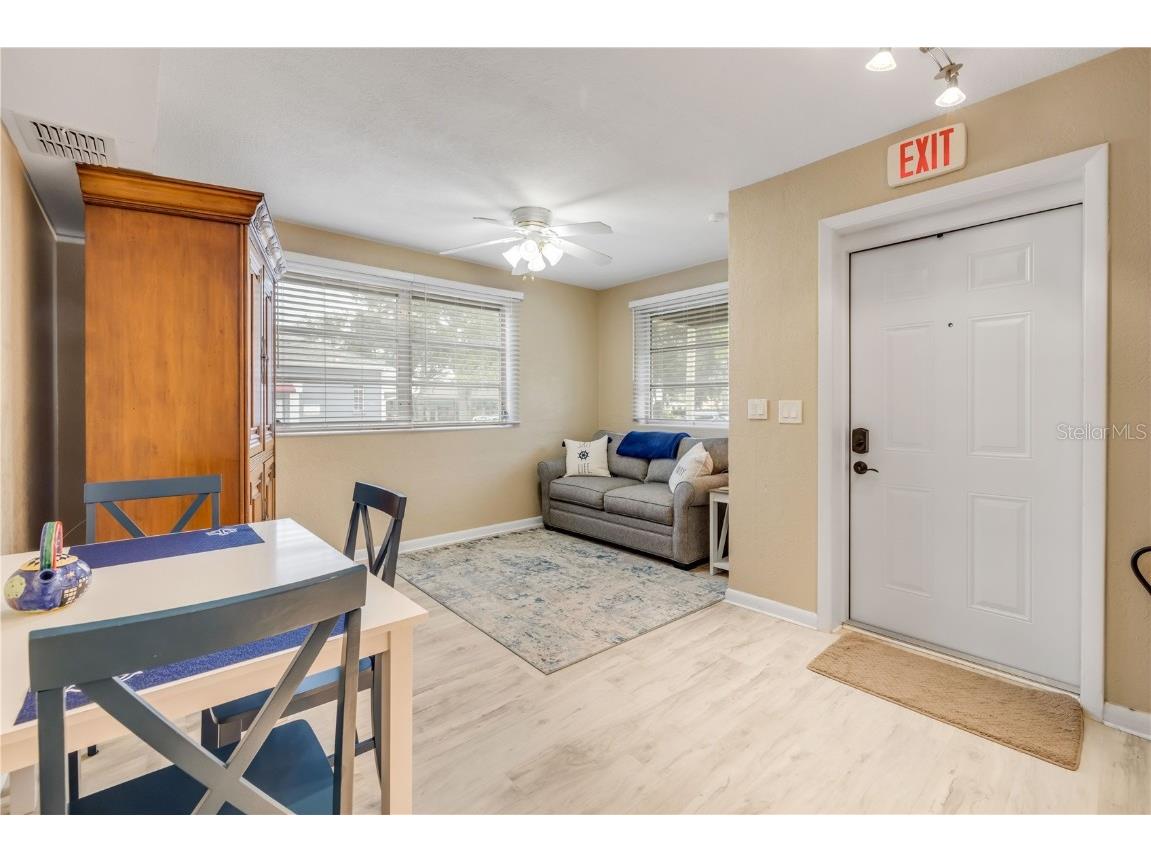 106 Live Oak Street New Smyrna Beach FL 32168 NS1086449 image4