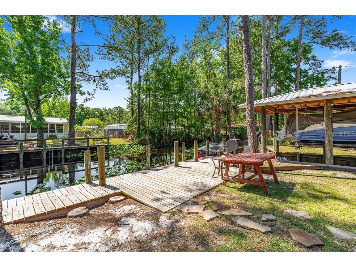 106 Marina Lane, Satsuma, FL, 32189 MLS OM677268 Edina Realty