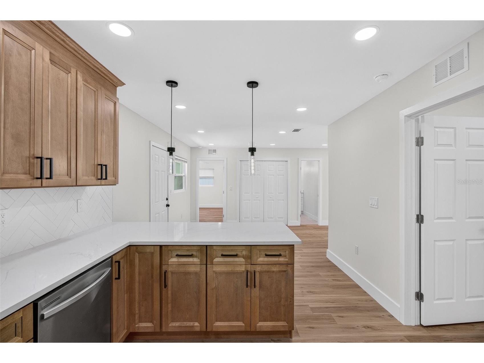106 Melody Lane Largo FL 33771 TB8529089 image12