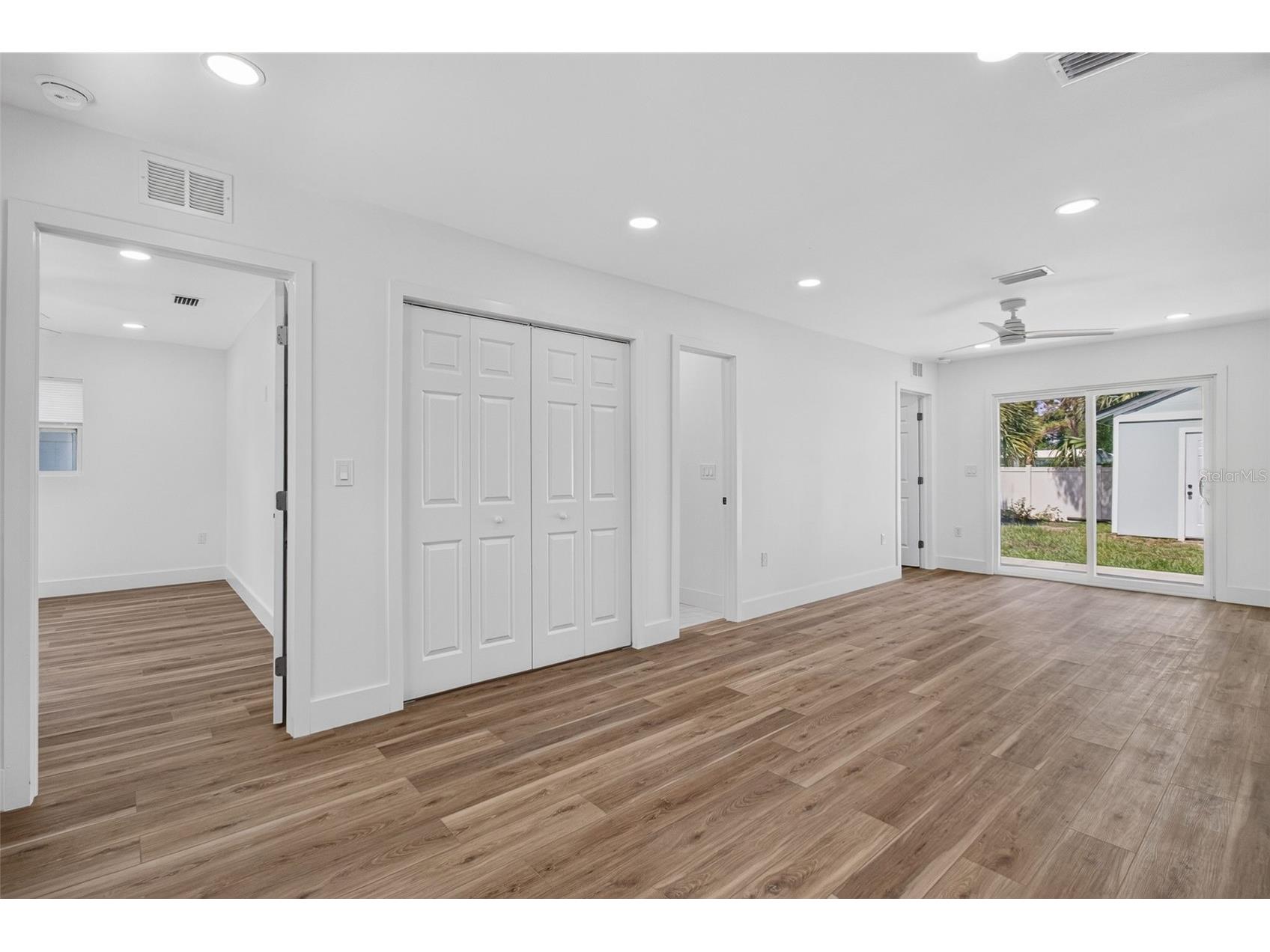 106 Melody Lane Largo FL 33771 TB8529089 image16