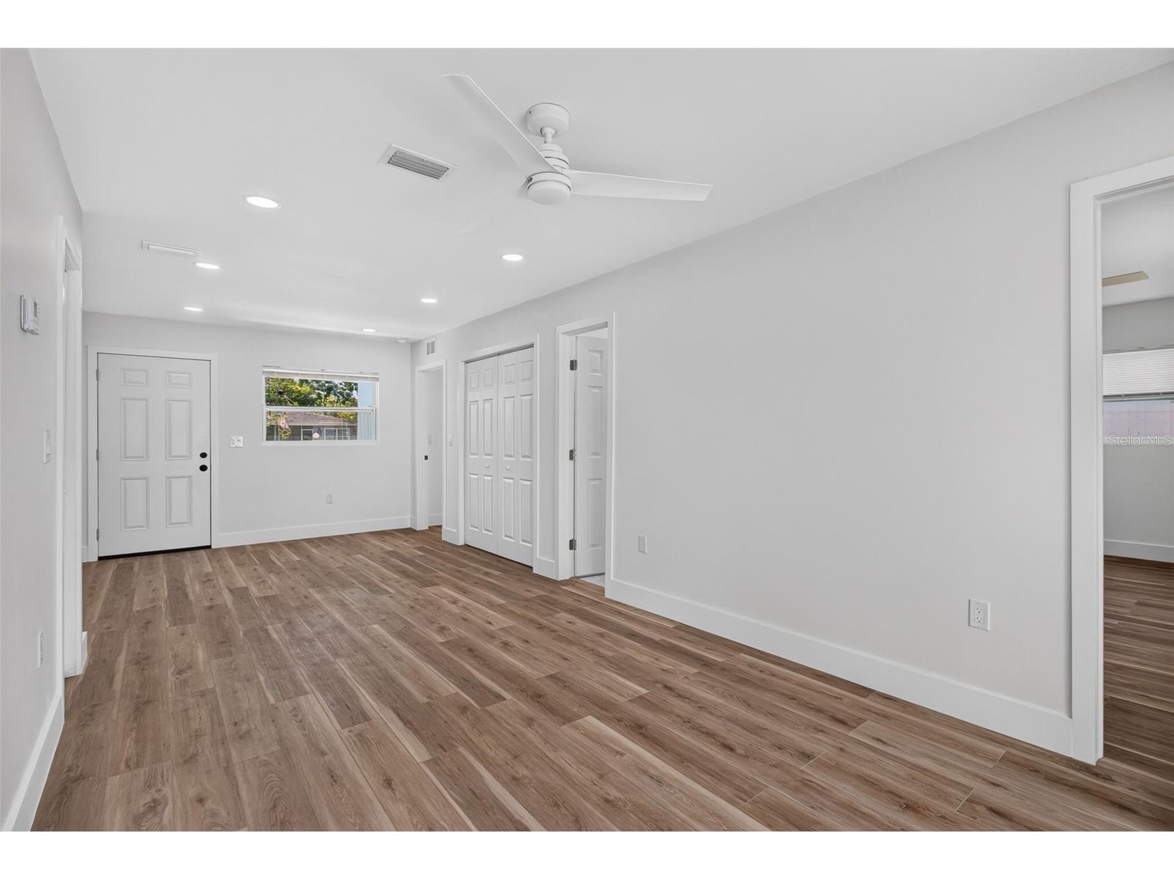 106 Melody Lane Largo FL 33771 TB8529089 image18
