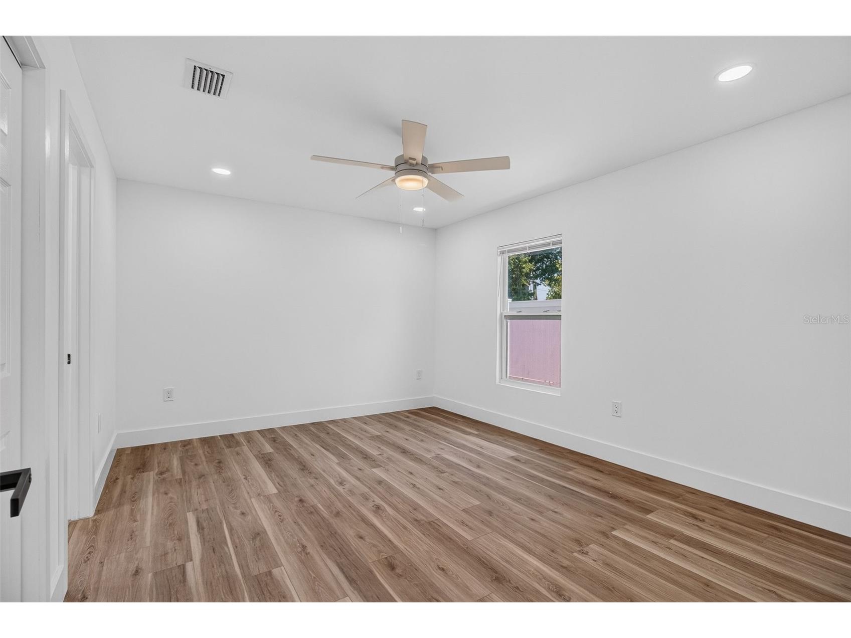 106 Melody Lane Largo FL 33771 TB8529089 image21