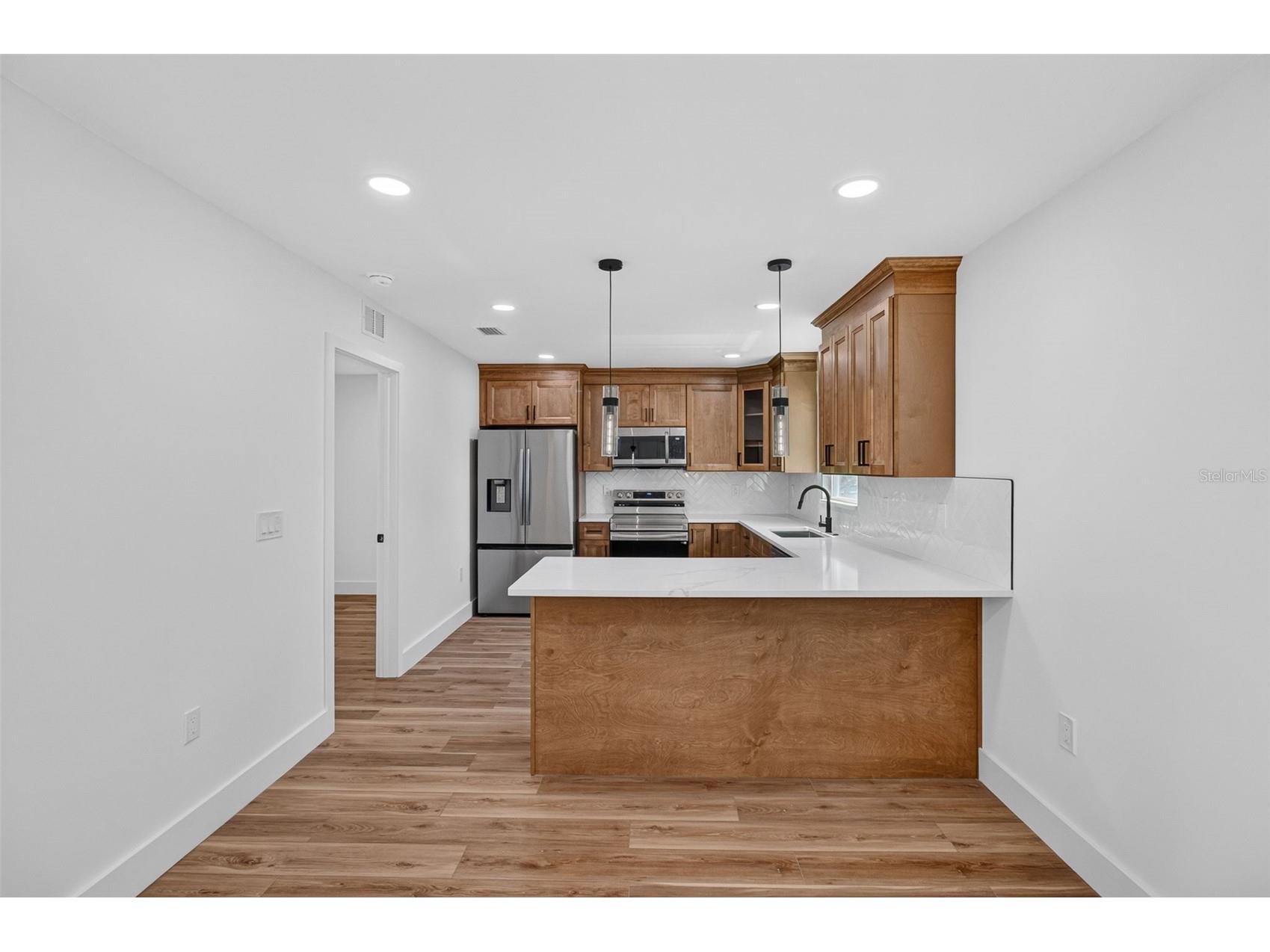 106 Melody Lane Largo FL 33771 TB8529089 image8