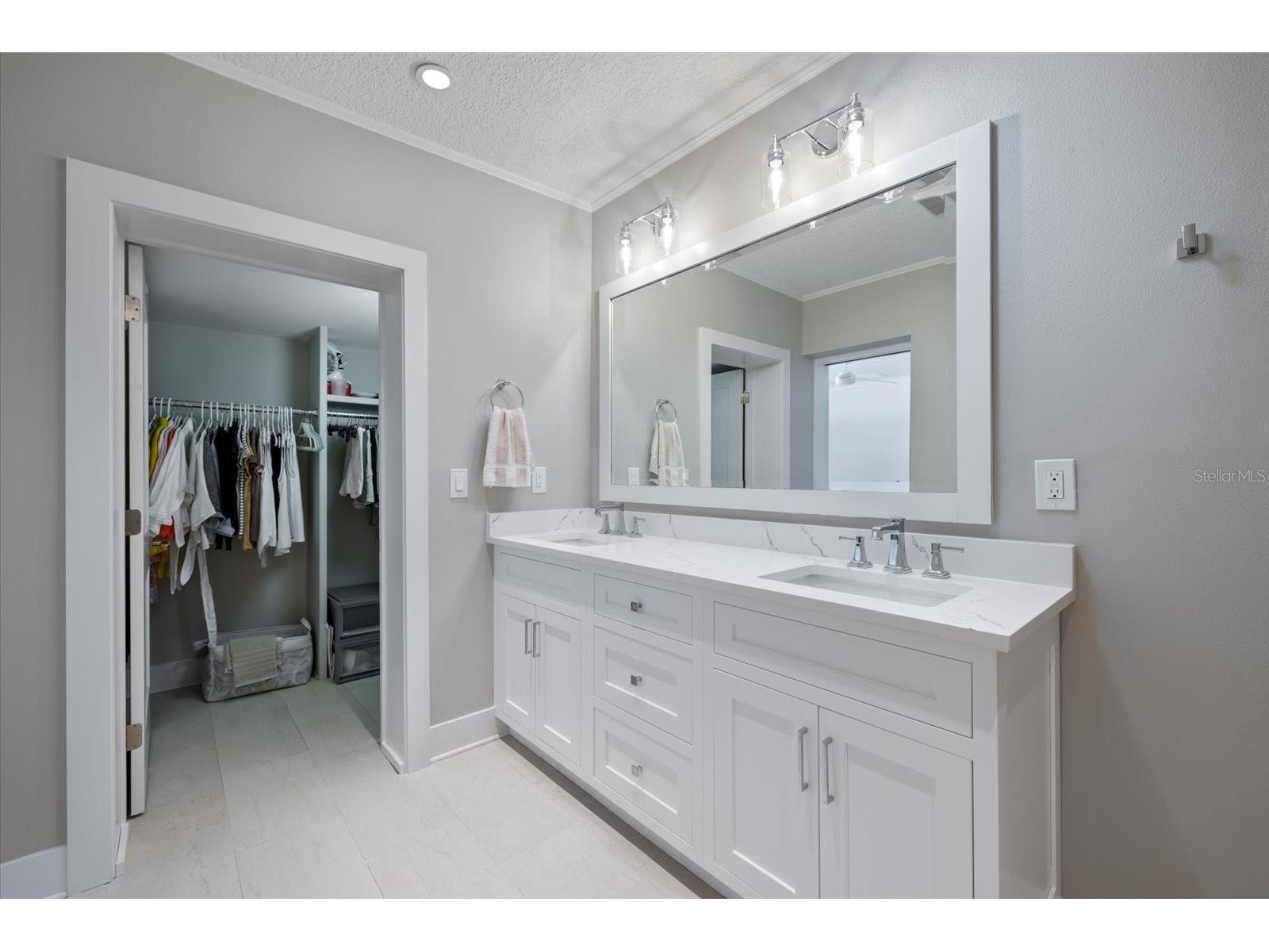 106 N Blvd Of The Presidents Sarasota FL 34236 A4642792 image21