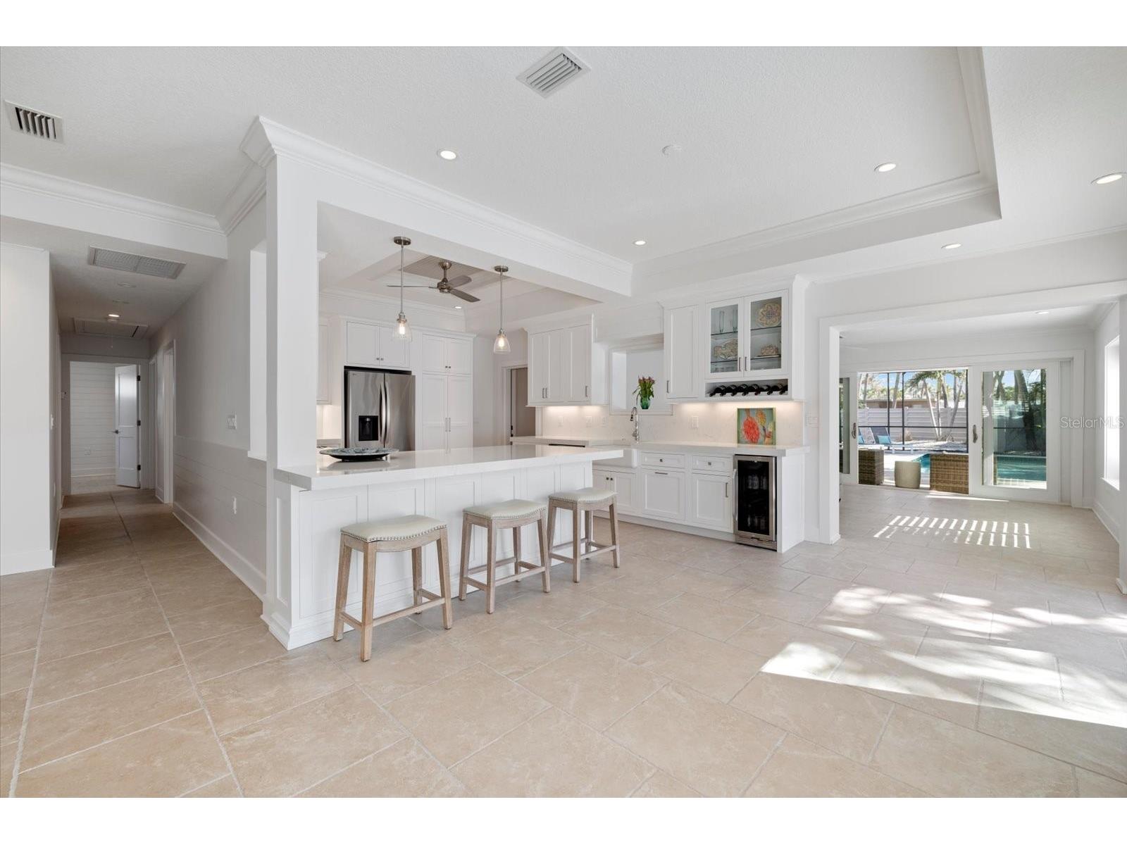 106 N Blvd Of The Presidents Sarasota FL 34236 A4642792 image5