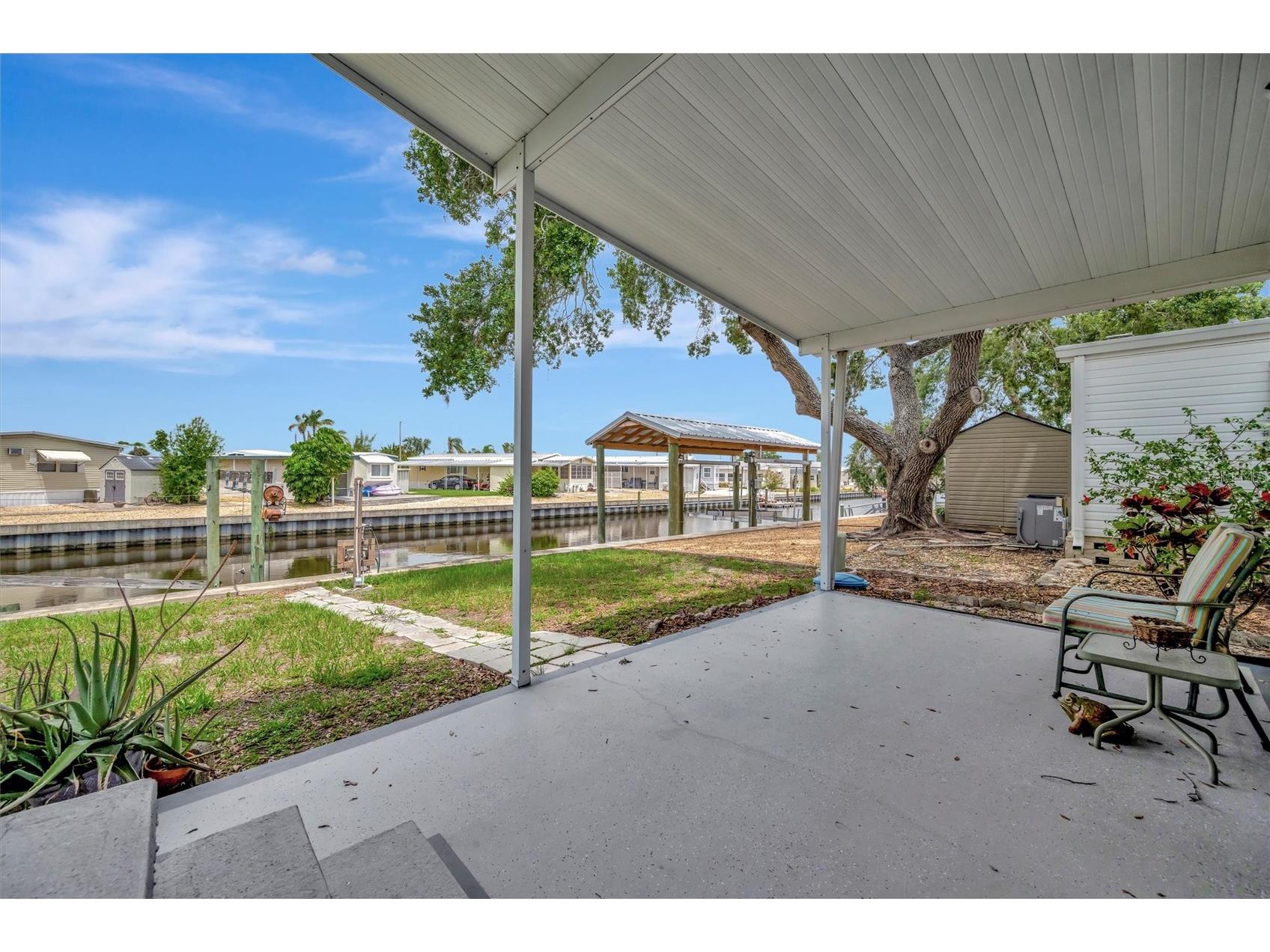 106 N Saint George Circle Apollo Beach FL 33572 TB8468849 image2