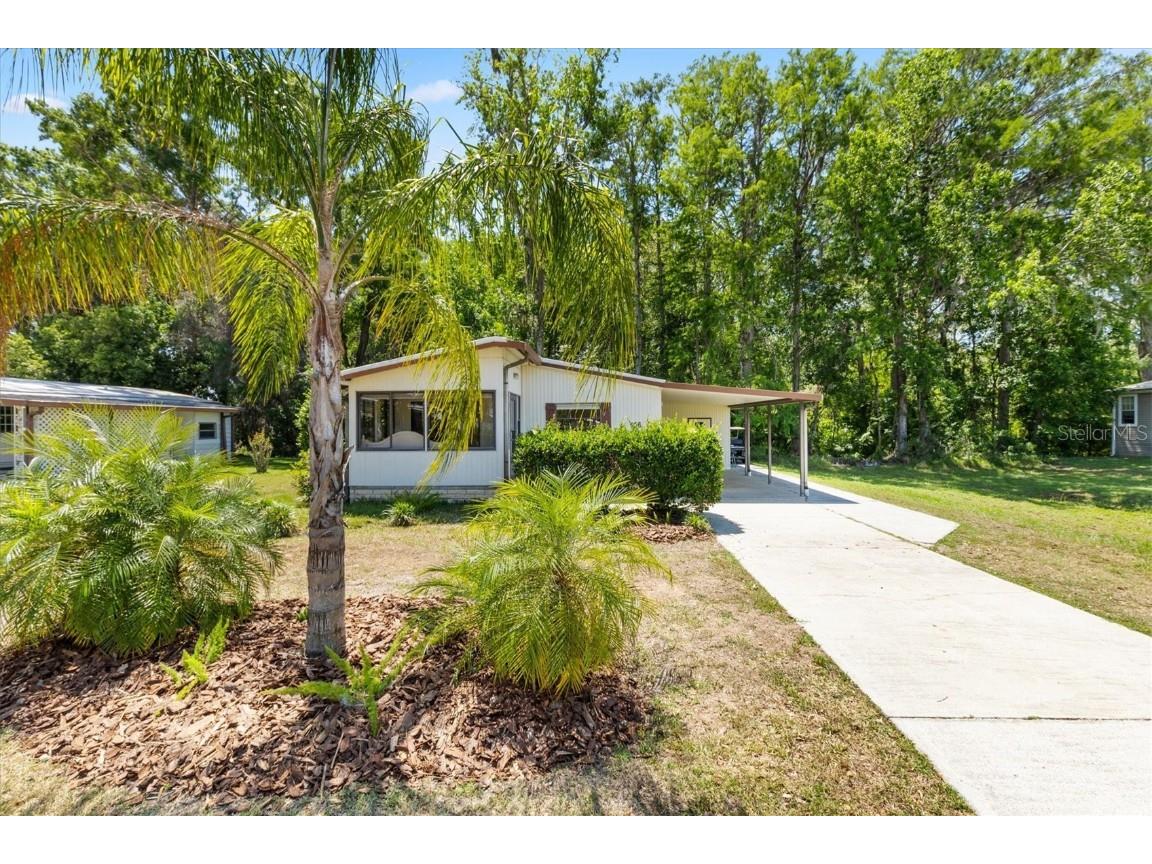 106 Oak Boulevard Wildwood FL 34785 - LAKE OKAHUMPKA G5096083 image1