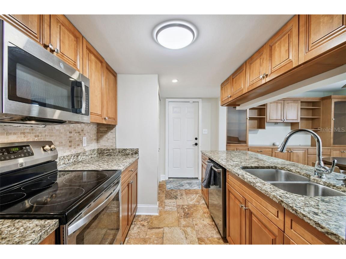 106 S Lauber Way Tampa FL 33609 TB8435915 image10