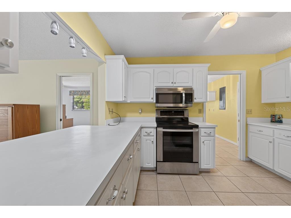 106 Silverbell Court Sun City Center FL 33573 TB8522585 image16