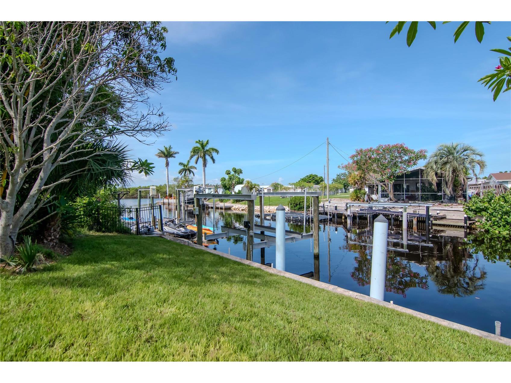 106 Steven Street Ruskin FL 33570 TB8501771 image5
