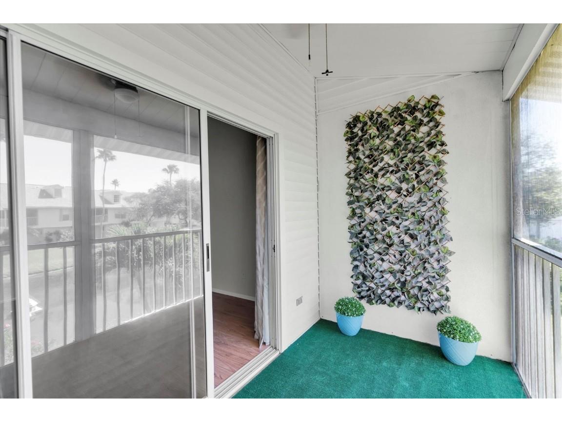 106 Sun Isle Circle #11 Treasure Island FL 33706 TB8441617 image13