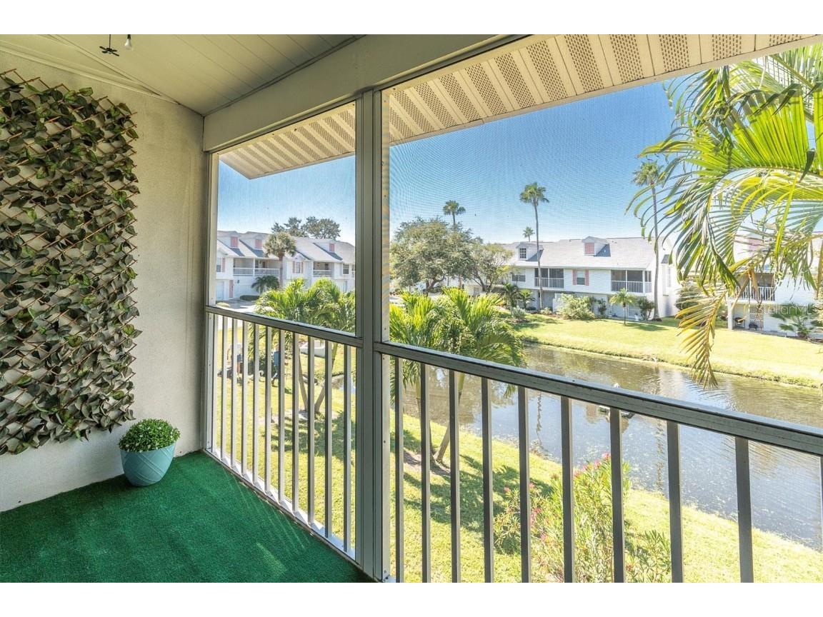 106 Sun Isle Circle #11 Treasure Island FL 33706 TB8441617 image14