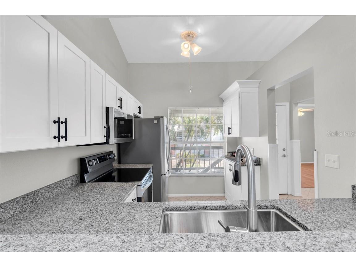 106 Sun Isle Circle #11 Treasure Island FL 33706 TB8441617 image5