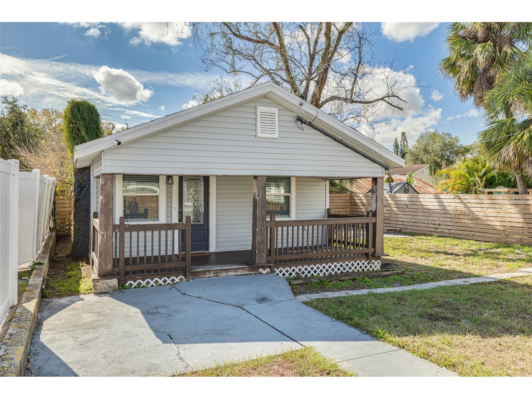 106 W Haya Street Tampa FL 33603 TB8468353 image1