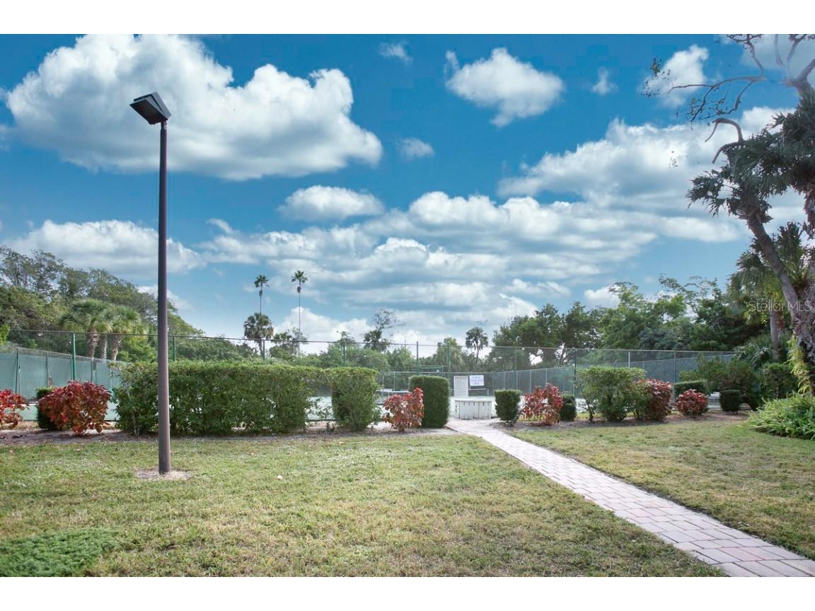 106 Wild Palm Drive #106 Bradenton FL 34210 A4674017 image37