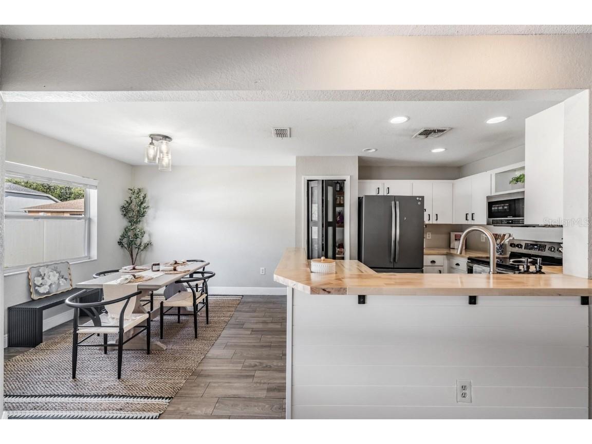 106 Winston Manor Circle Seffner FL 33584 TB8434994 image11