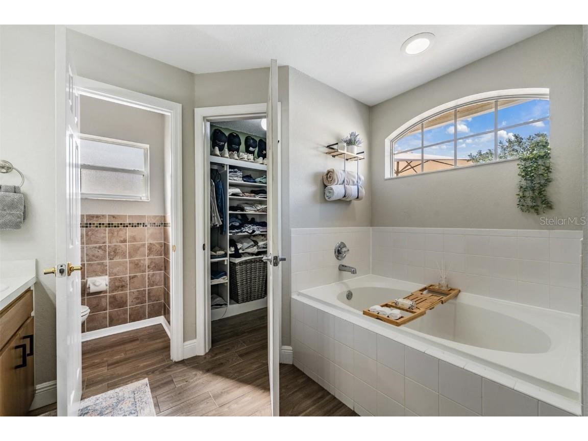 106 Winston Manor Circle Seffner FL 33584 TB8434994 image14