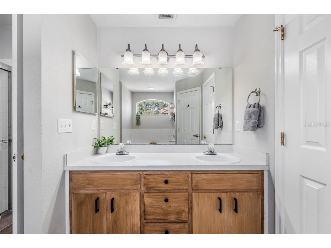 106 Winston Manor Circle Seffner FL 33584 TB8434994 image16