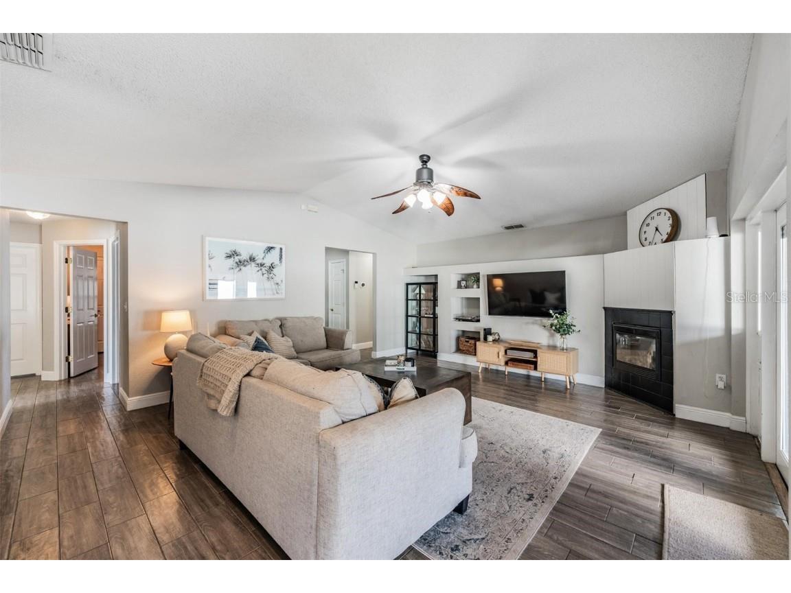 106 Winston Manor Circle Seffner FL 33584 TB8434994 image6