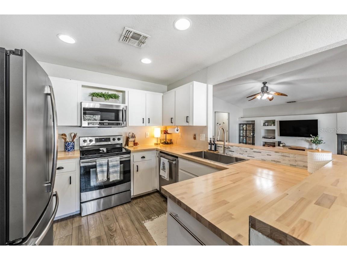 106 Winston Manor Circle Seffner FL 33584 TB8434994 image8