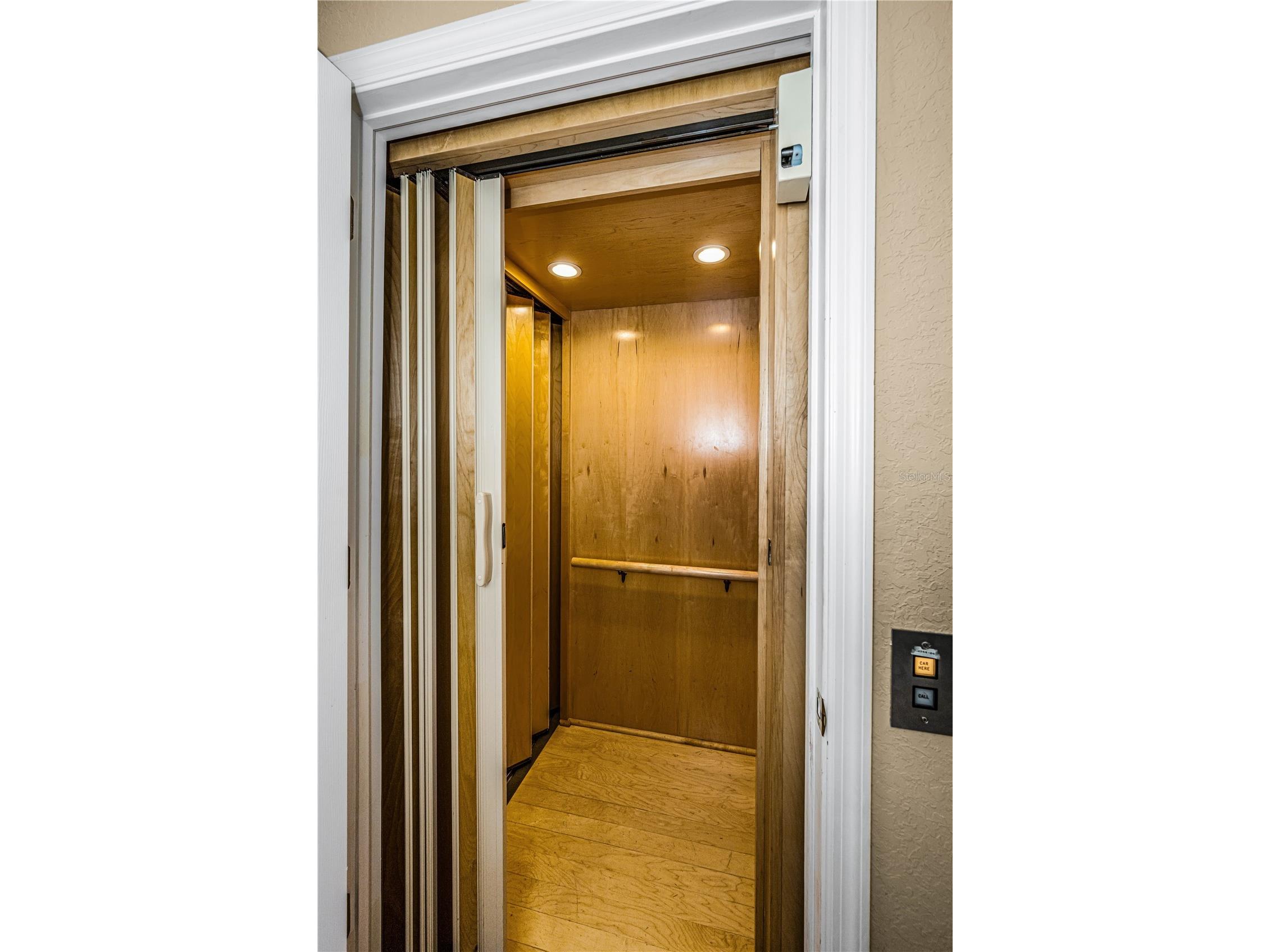 106 Yacht Club Circle North Redington Beach FL 33708 TB8469469 image12