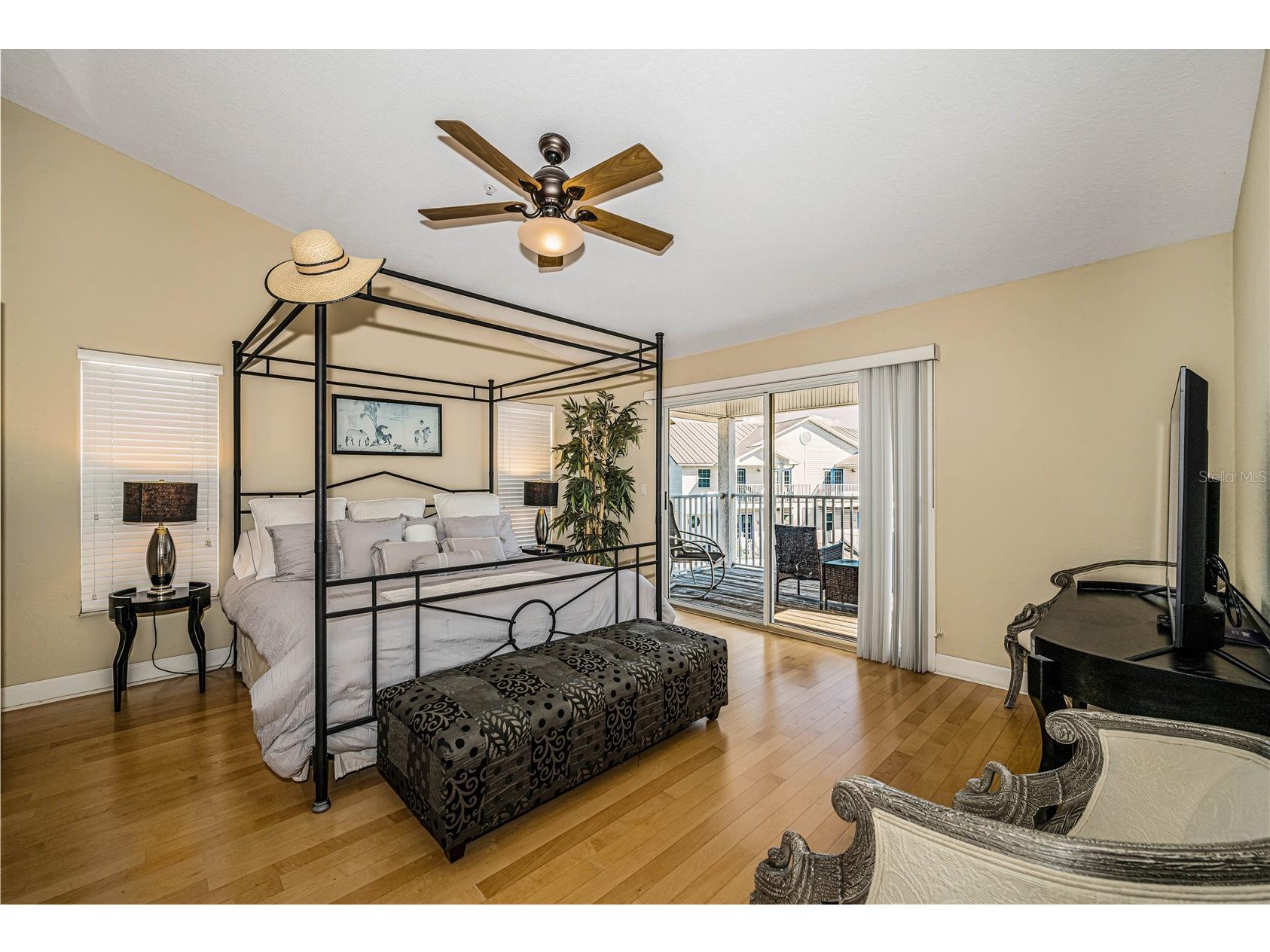 106 Yacht Club Circle North Redington Beach FL 33708 TB8469469 image40