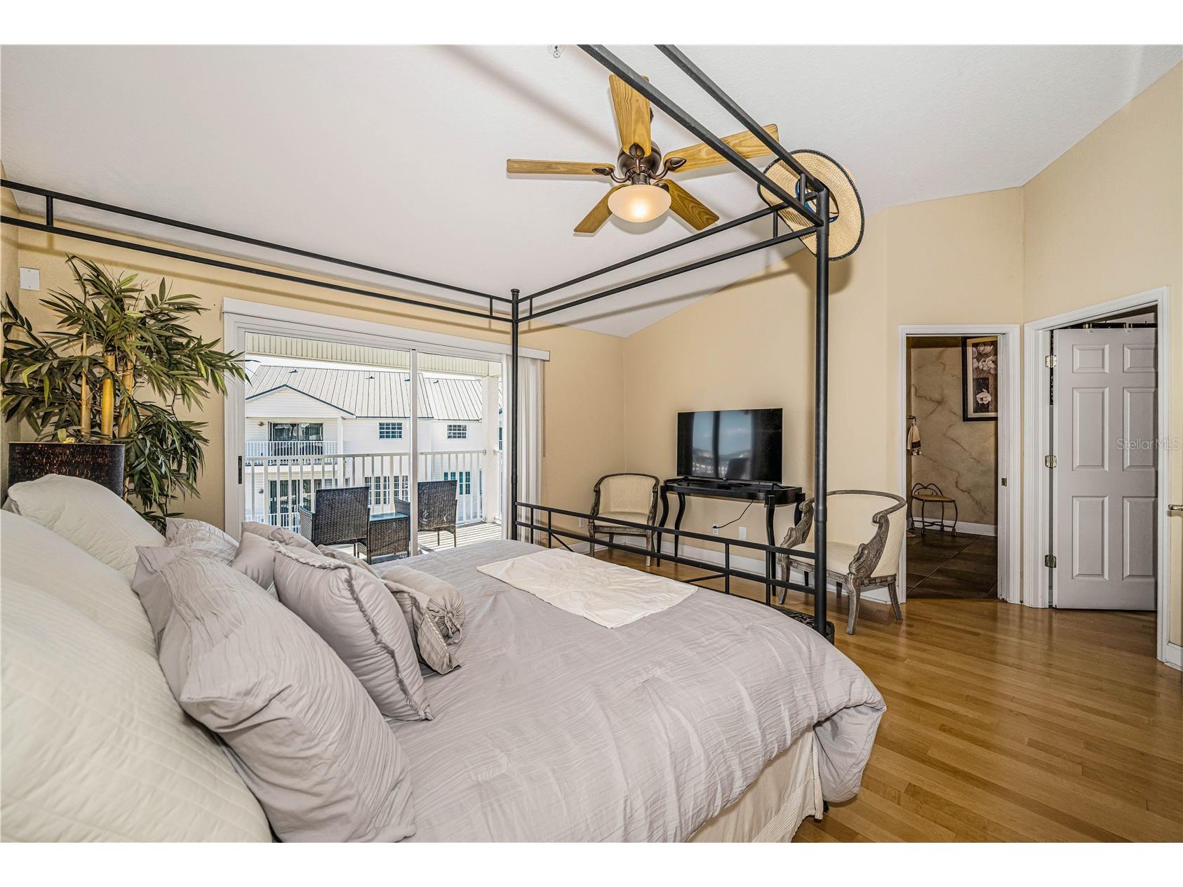 106 Yacht Club Circle North Redington Beach FL 33708 TB8469469 image41