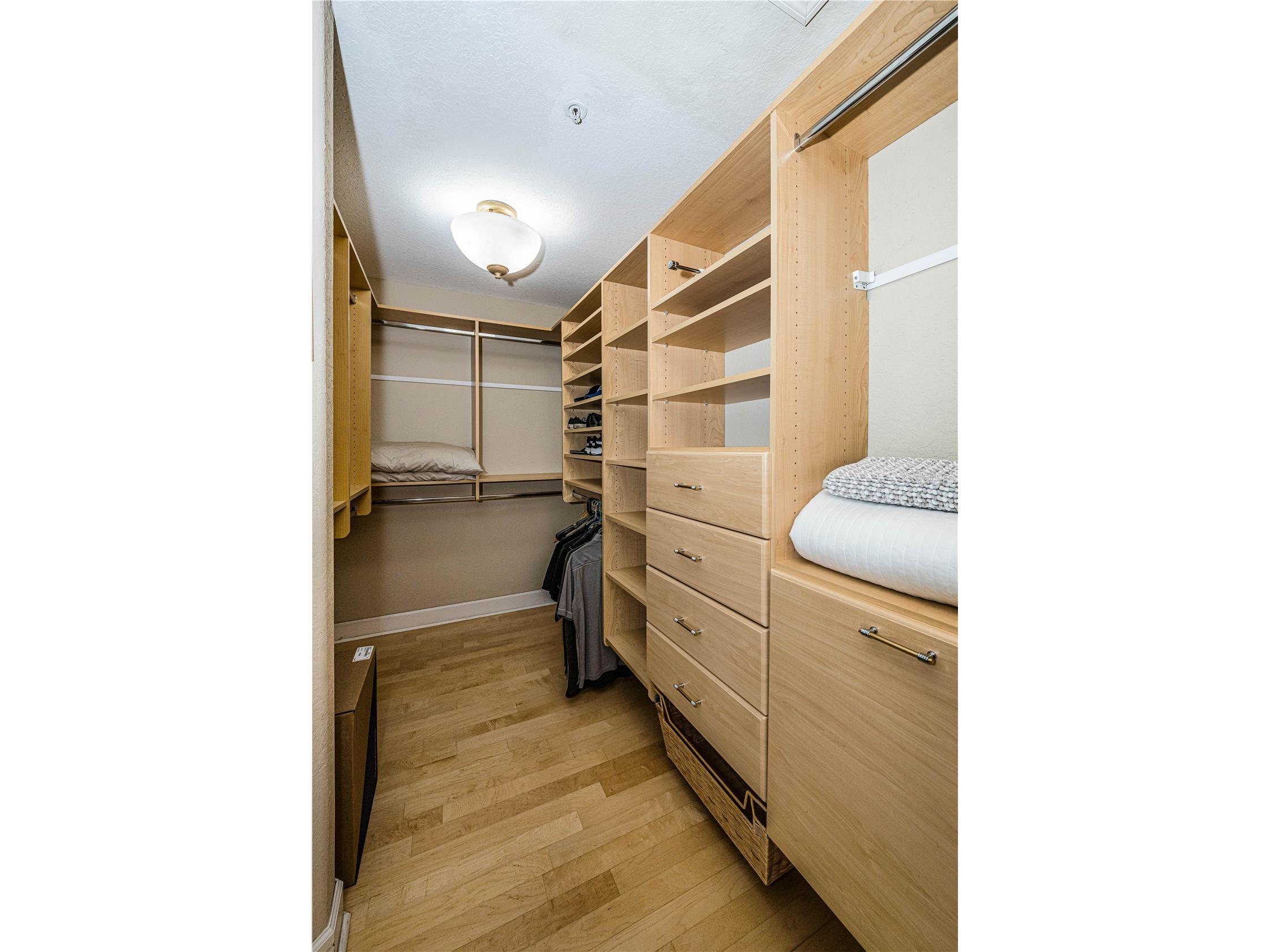 106 Yacht Club Circle North Redington Beach FL 33708 TB8469469 image43