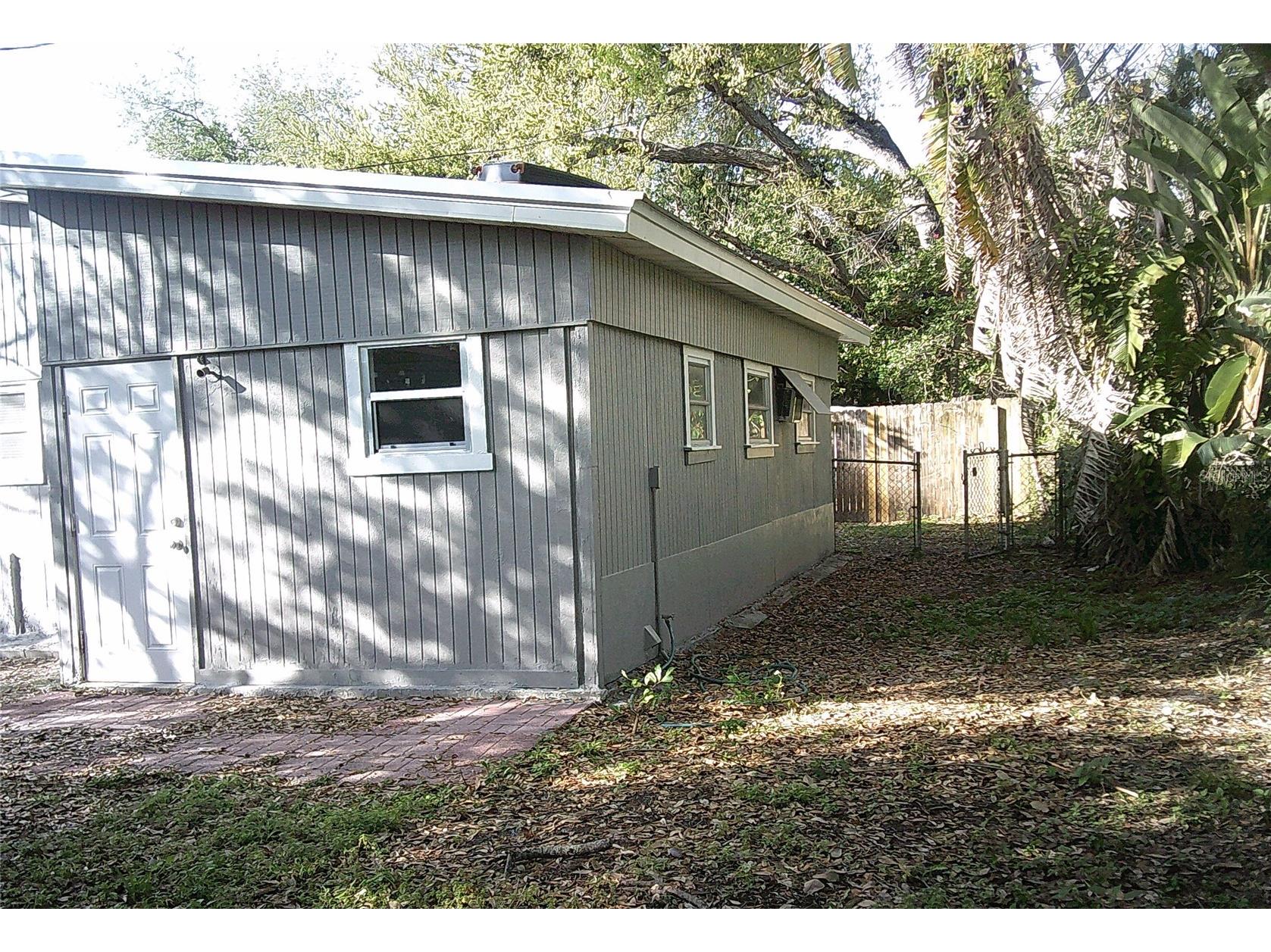 1060 65th Street S Saint Petersburg FL 33707 TB8485120 image19