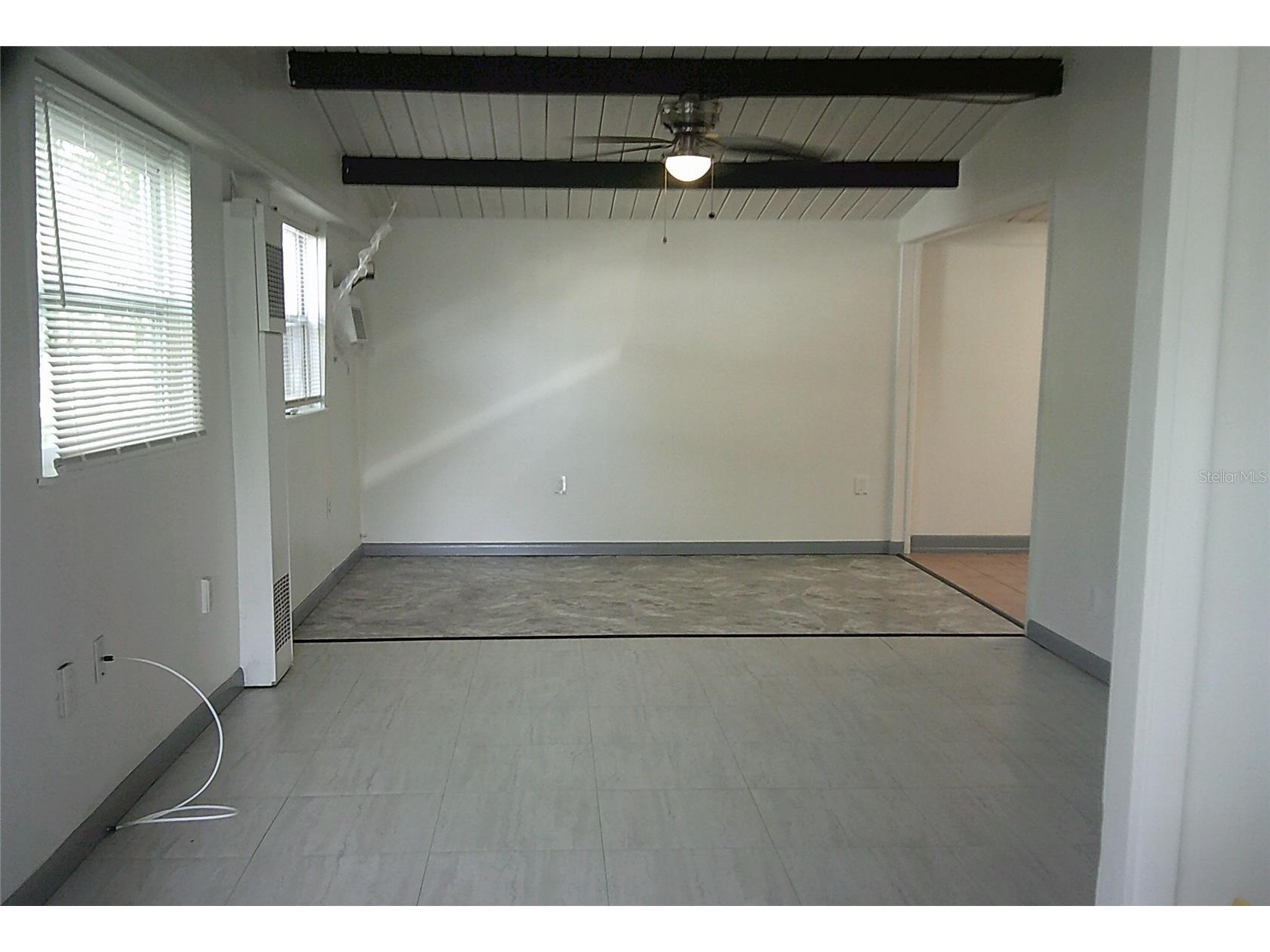 1060 65th Street S Saint Petersburg FL 33707 TB8485120 image5