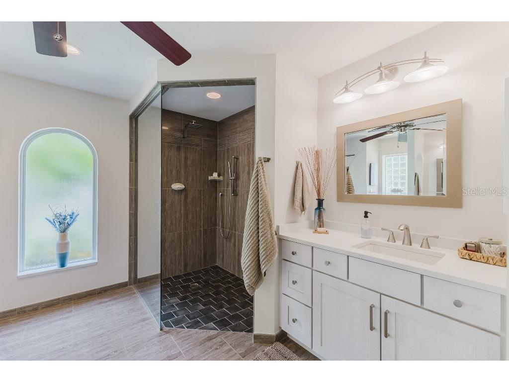 1060 Harbour Wood Drive Punta Gorda FL 33983 TB8404192 image15