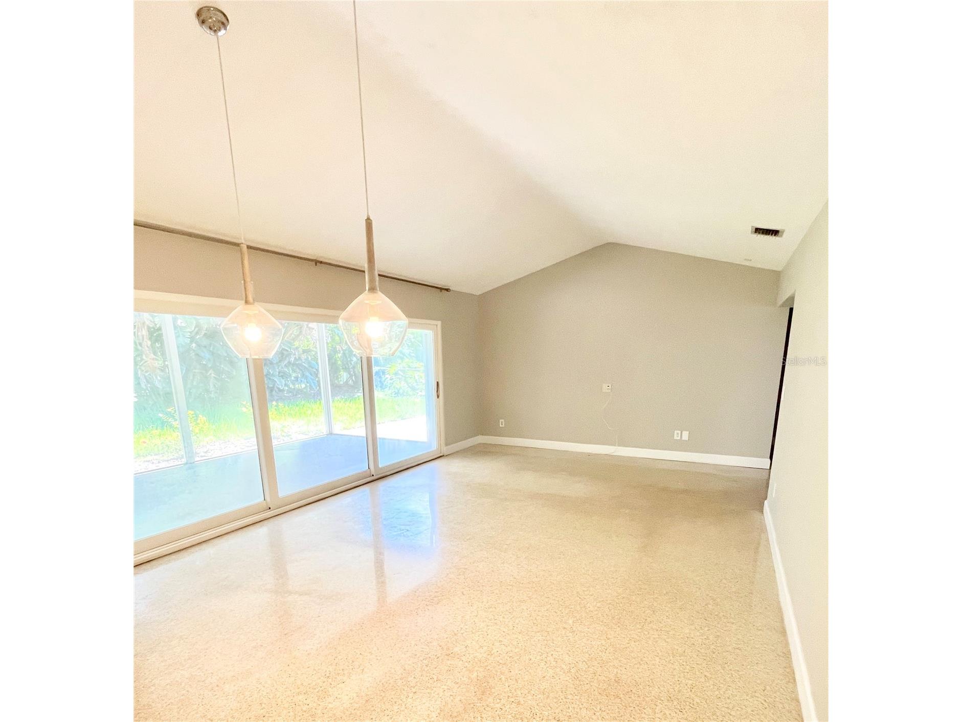 1060 Jesse Avenue Safety Harbor FL 34695 W7881797 image5