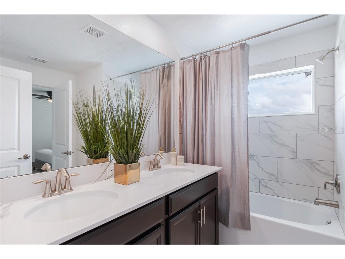 1060 Leader Street Davenport FL 33896 O6372352 image11