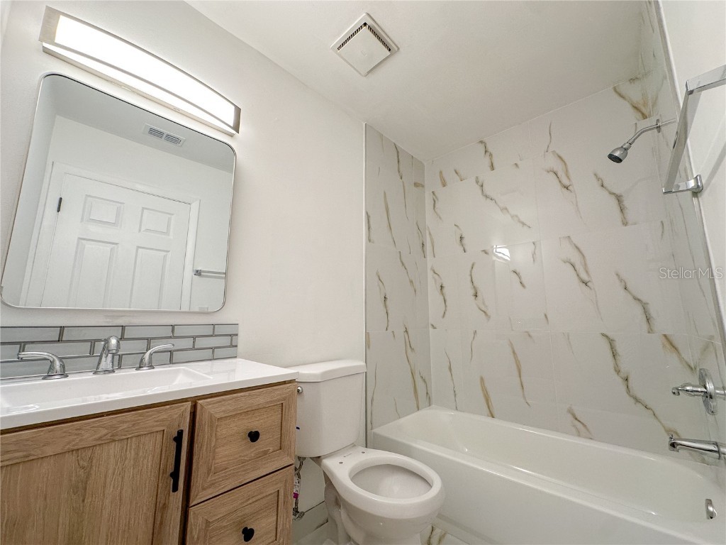 1060 Mariposa Drive NE Palm Bay FL 32905 O6325311 image14