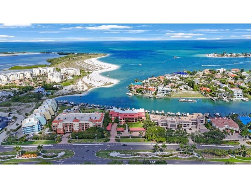 1060 Pinellas Bayway S #103 Saint Petersburg FL 33715 - LOCATED ON GRAND CANAL TB8515341 image1