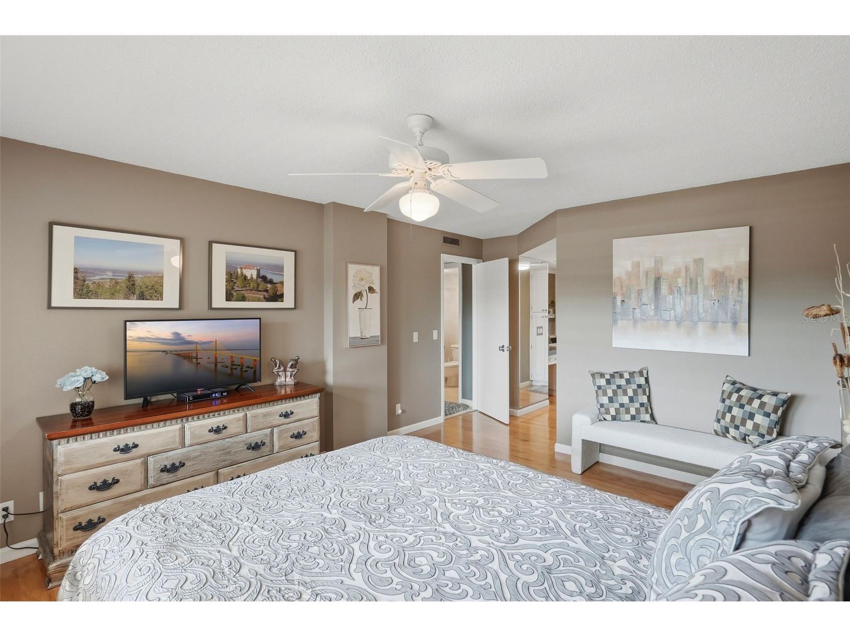 1060 Pinellas Bayway S #204 Tierra Verde FL 33715 TB8506813 image25